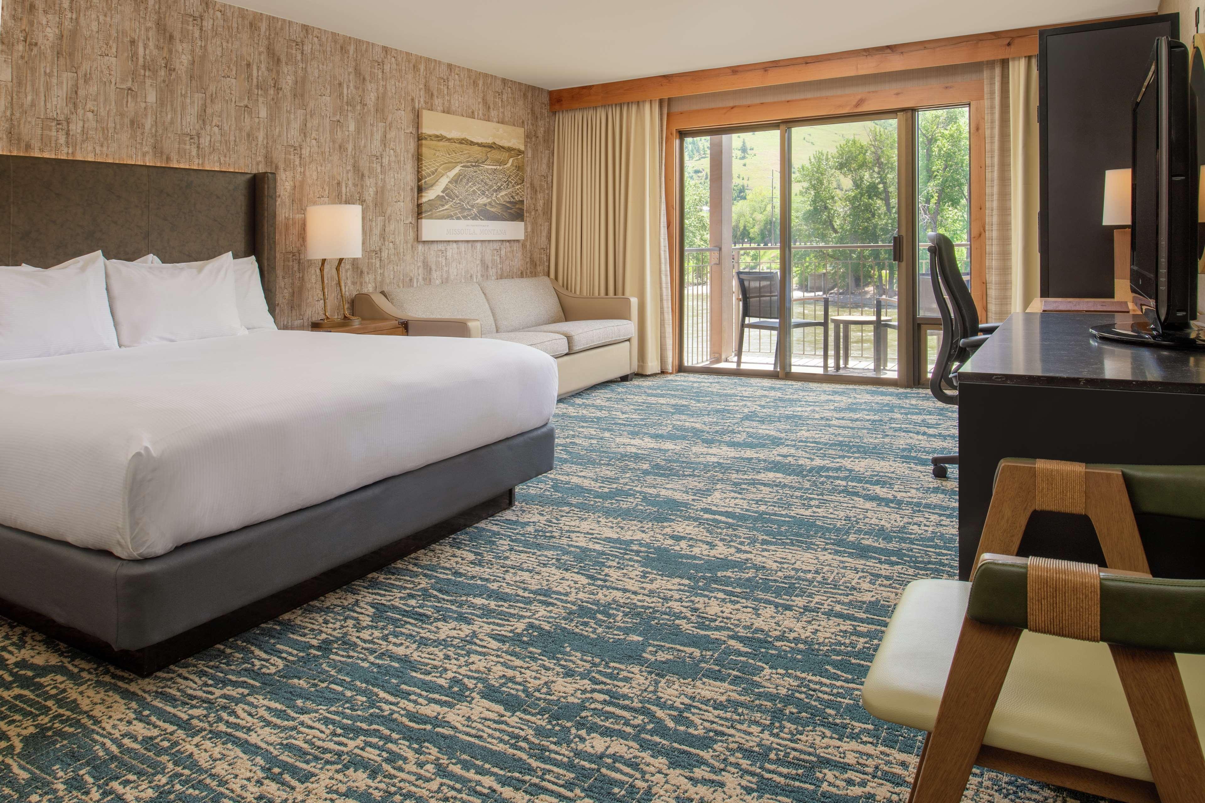 Doubletree By Hilton Edgewater Hotel Missoula