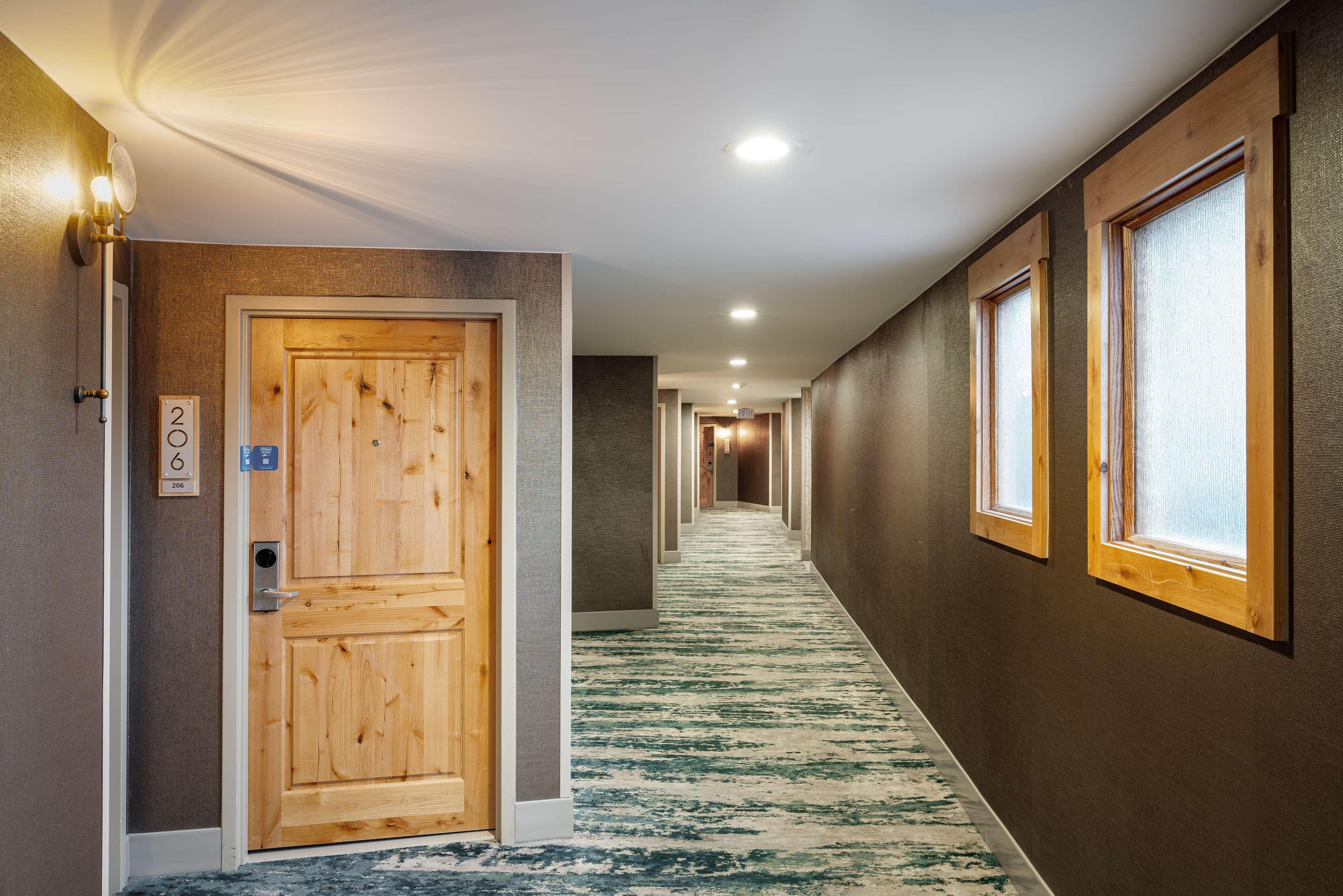 Doubletree By Hilton Edgewater 4*