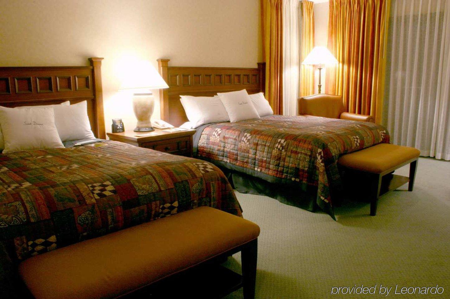 Doubletree By Hilton Edgewater Hotel Missoula