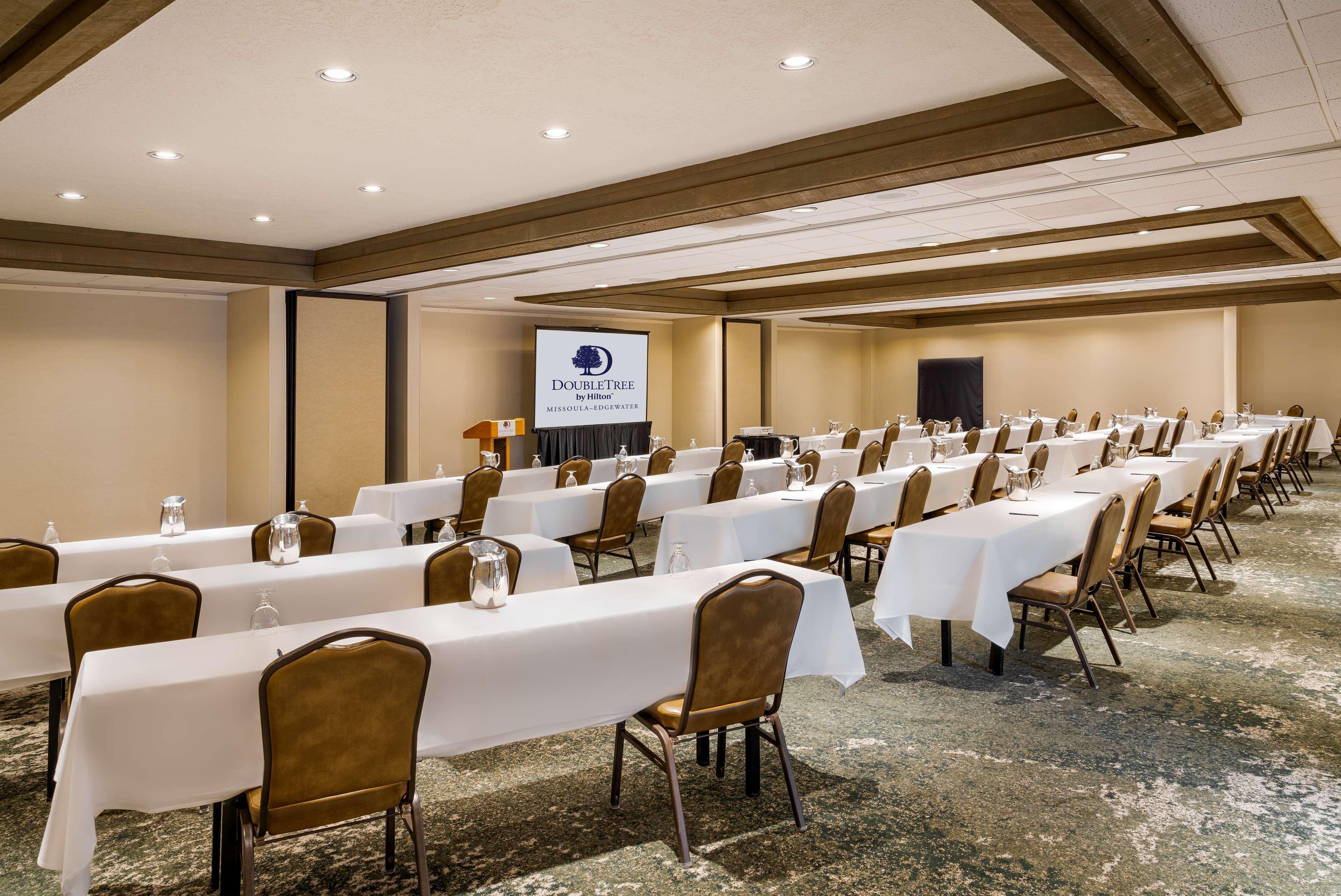 Doubletree By Hilton Edgewater Hotel Missoula