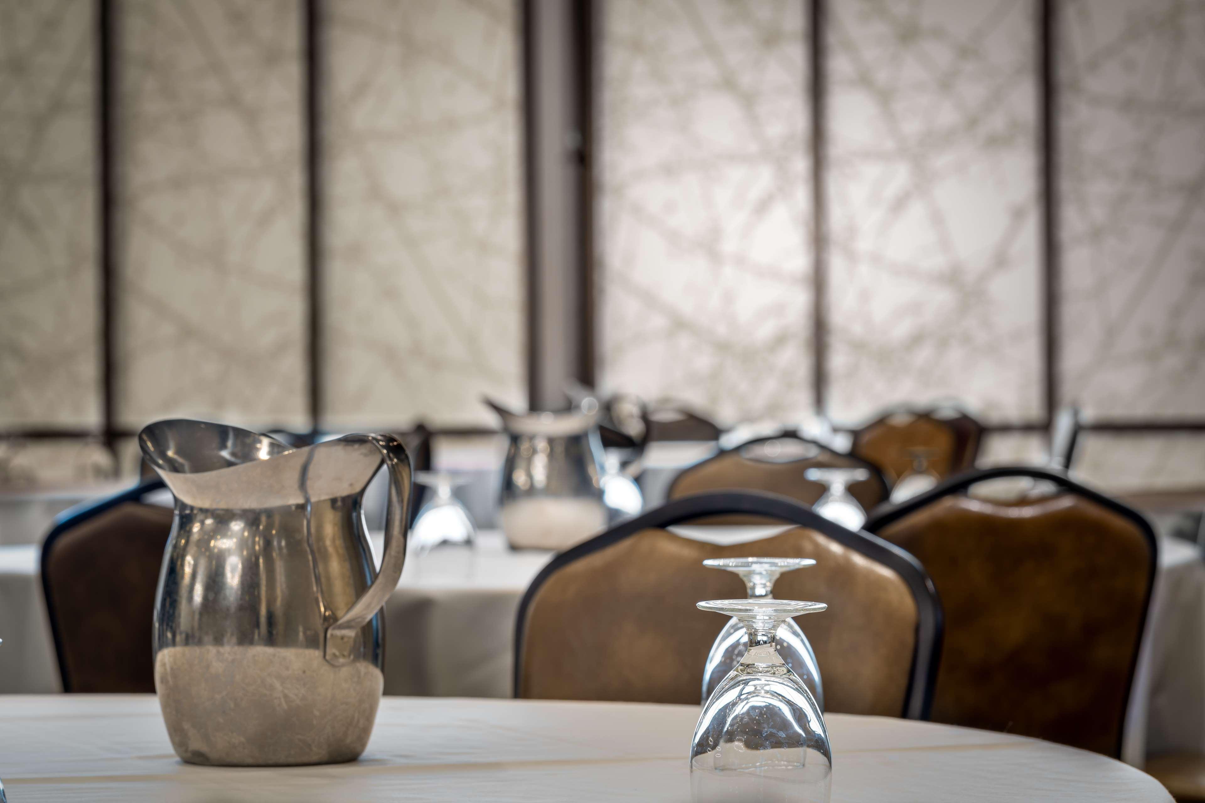 Doubletree By Hilton Edgewater